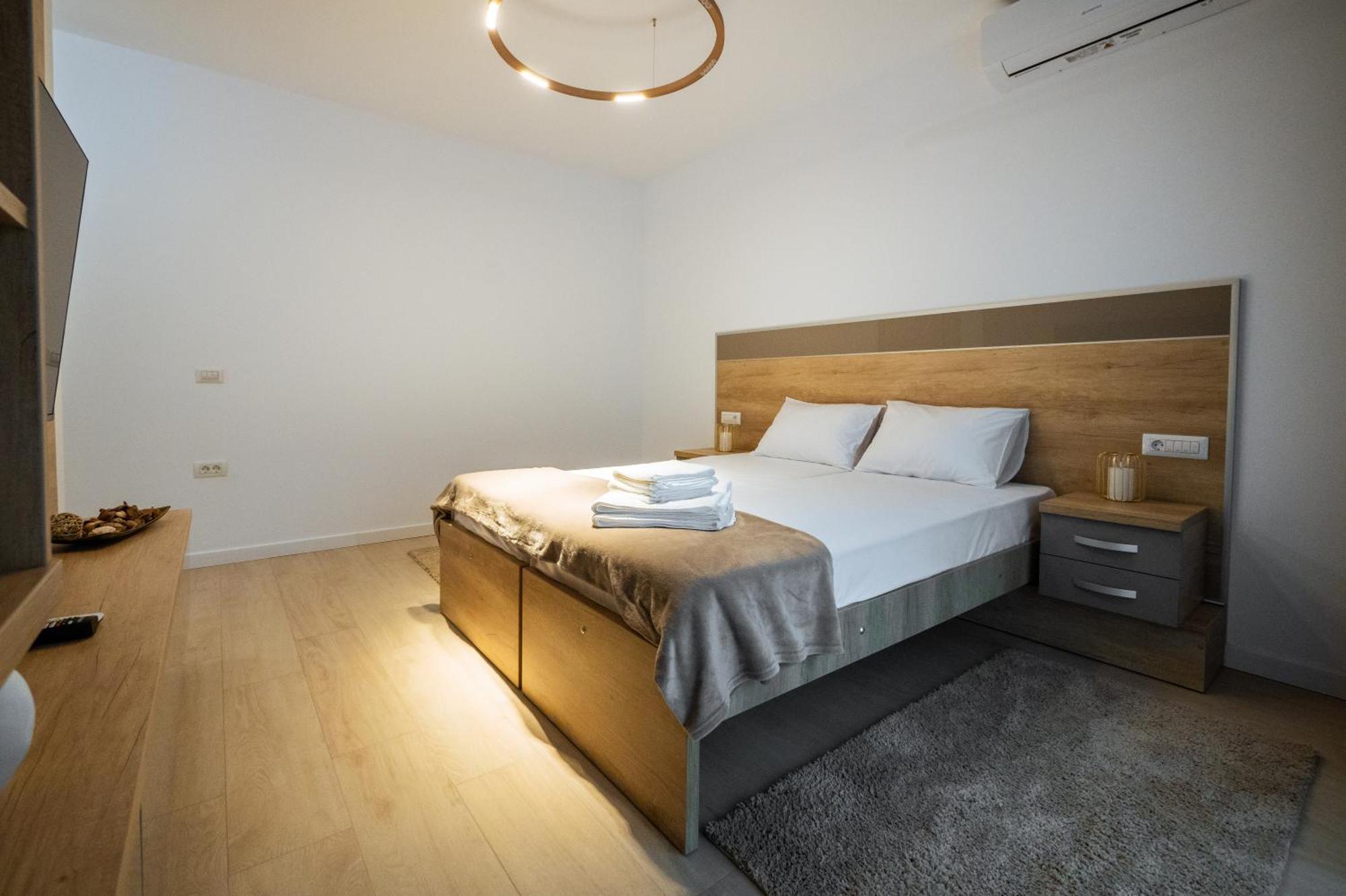Apartment Premier Luxury On *